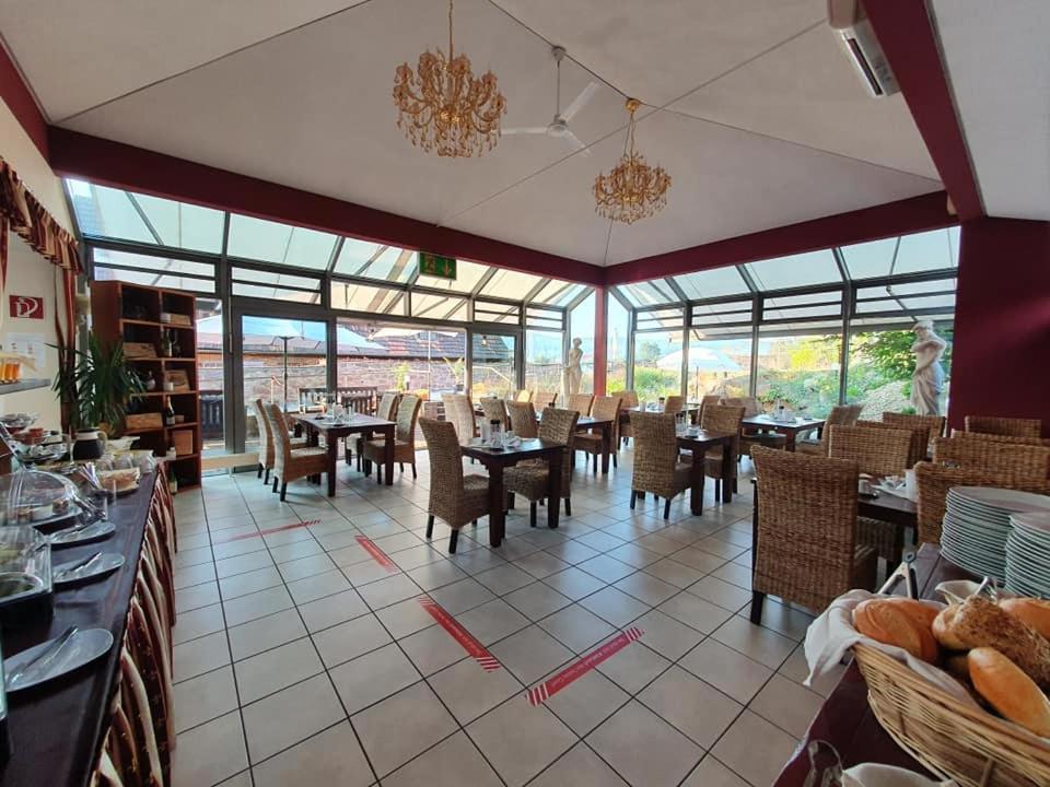 Hotel & Cafe Schachtenburg Schlitz Bagian luar foto