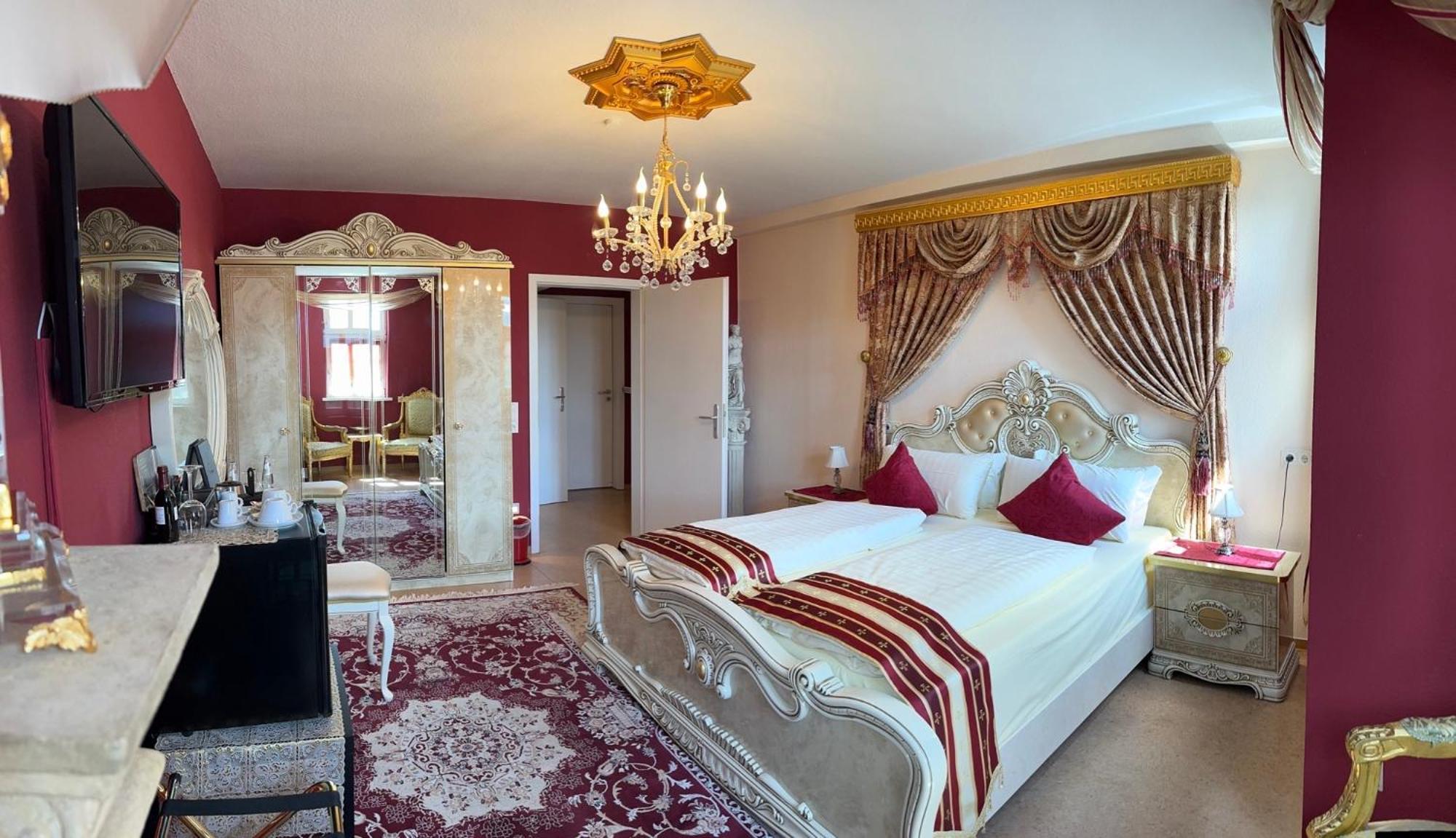 Hotel & Cafe Schachtenburg Schlitz Bagian luar foto
